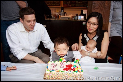 tai and linh party