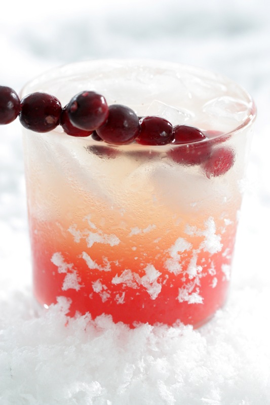 20 winter drinks and cocktails Seasonal Skinny Cocktail: Cranberry + Vanilla