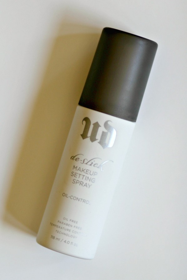 Urban Decay's De-Slick Makeup Setting Spray