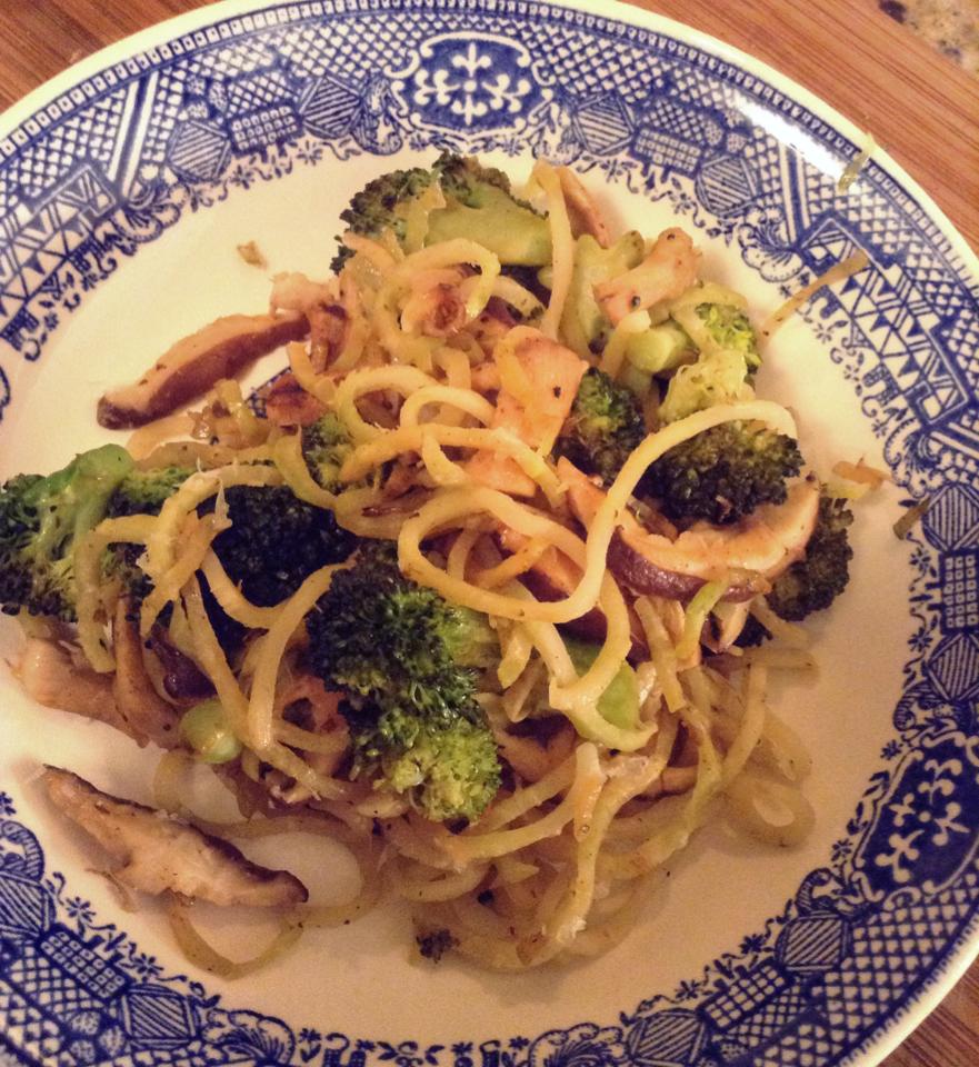 recipe spotlight: garlic broccoli noodles with shiitake mushrooms