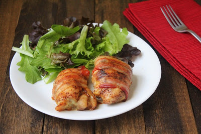 real food recipe round up + weekly meal plan featuring bacon wrapped chicken thighs